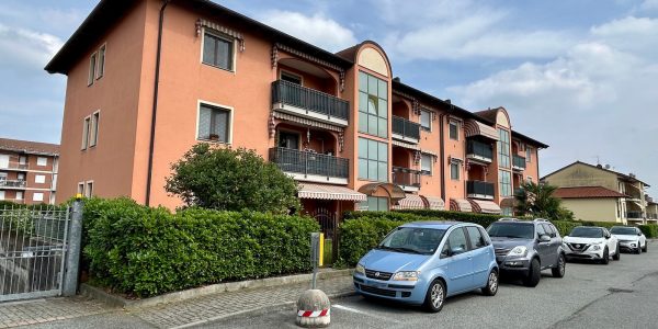 APPARTAMENTO TERMOAUTONOMO CON BOX AUTO